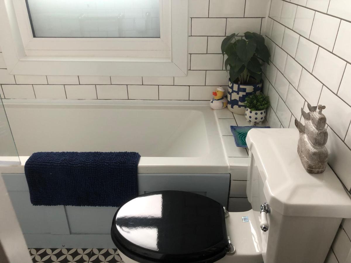 Granby House Holiday Apartments, Apartment 2, In The Old Town, Free On Street Parking Included Scarborough Eksteriør billede